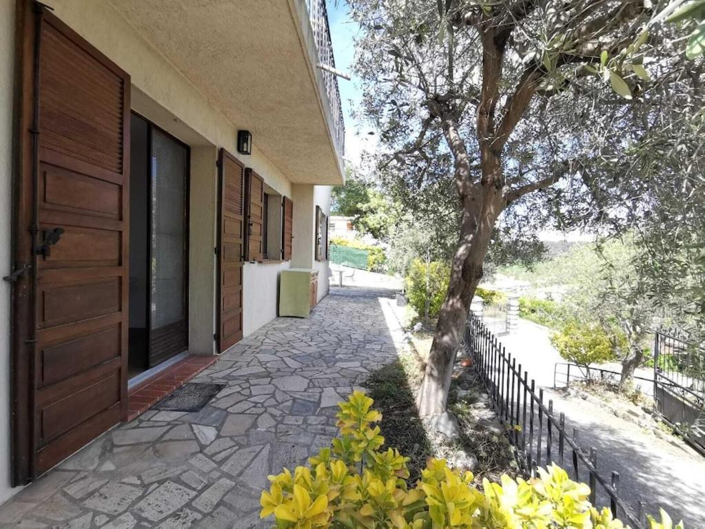 Bas De Villa Au Calme Villeneuve-Loubet Exterior photo