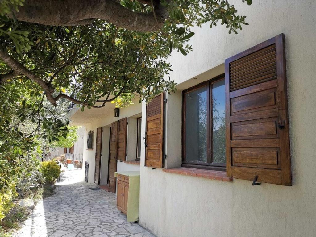 Bas De Villa Au Calme Villeneuve-Loubet Exterior photo